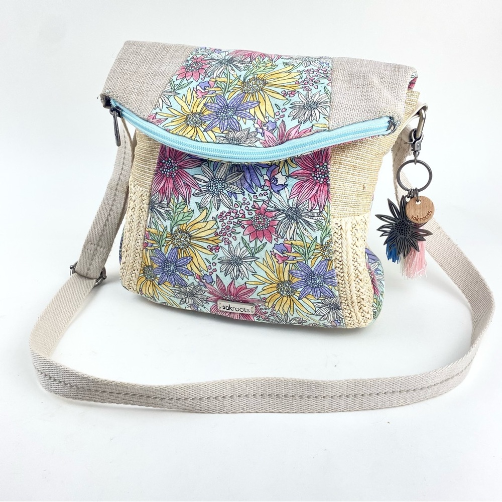 Sakroots Crossbody Bag in Bloom Blue